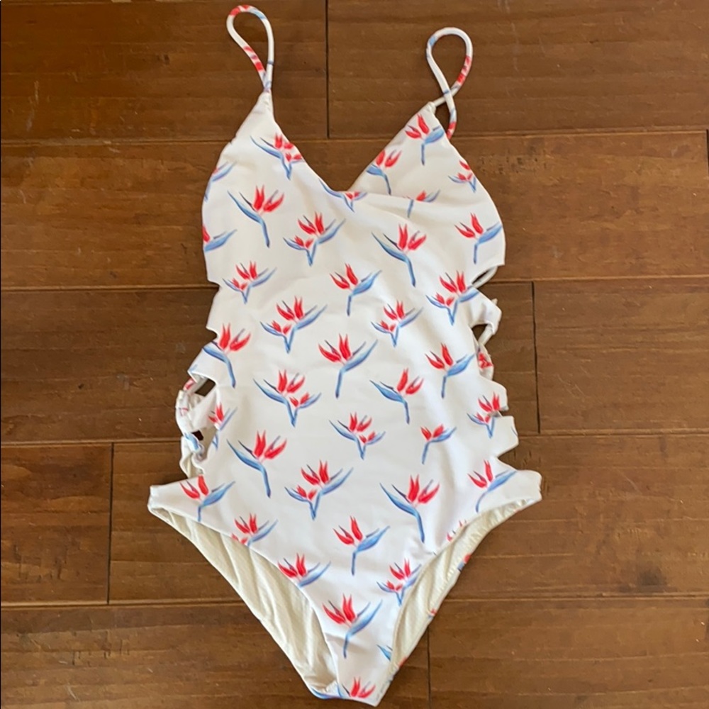 Acacia one piece